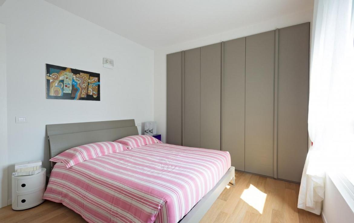 Modern Apartments Lake View With Pool Musso Luaran gambar